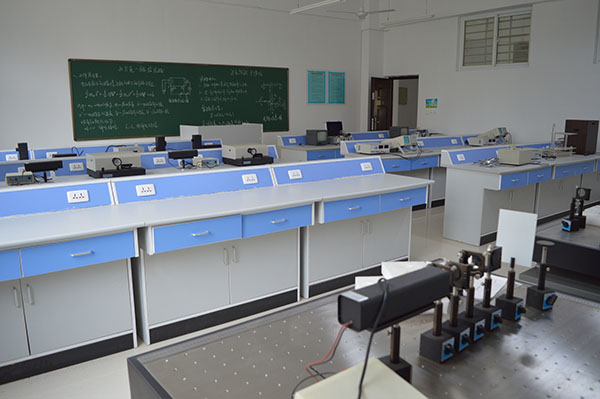 信阳学院理工学院大学物理实验室教学仪器建设与应用